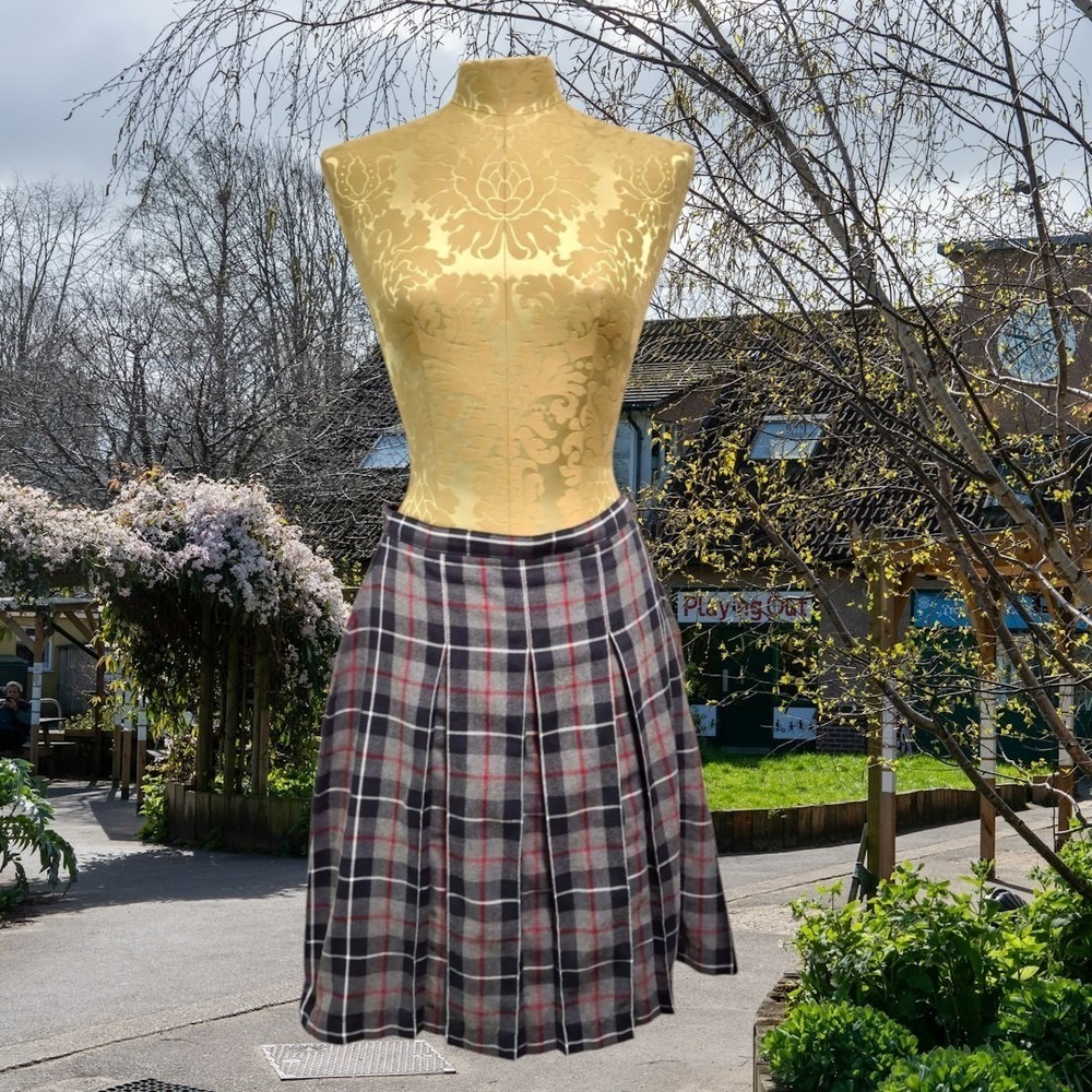 Lands End Womens Gray Plaid Pleat Knee-length Skirt Sz 2 Preppy Fall Schoolgirl